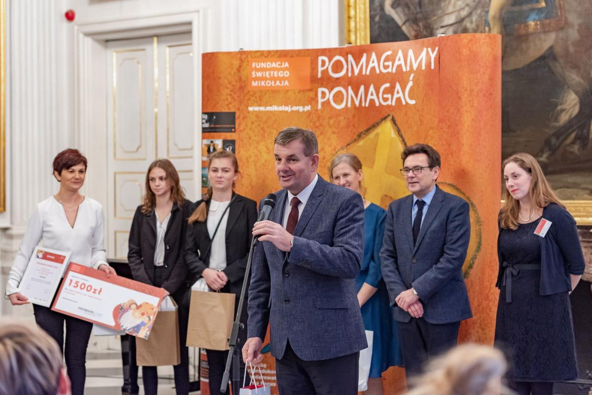 Gala odbyła się 10 grudnia br. w sali Muzeum Pałacu Jana III Sobieskiego w Wilanowie. <br/>fot.ze zbiorów Zespołu Szkół im. gen. Kustronia w Lubaczowie