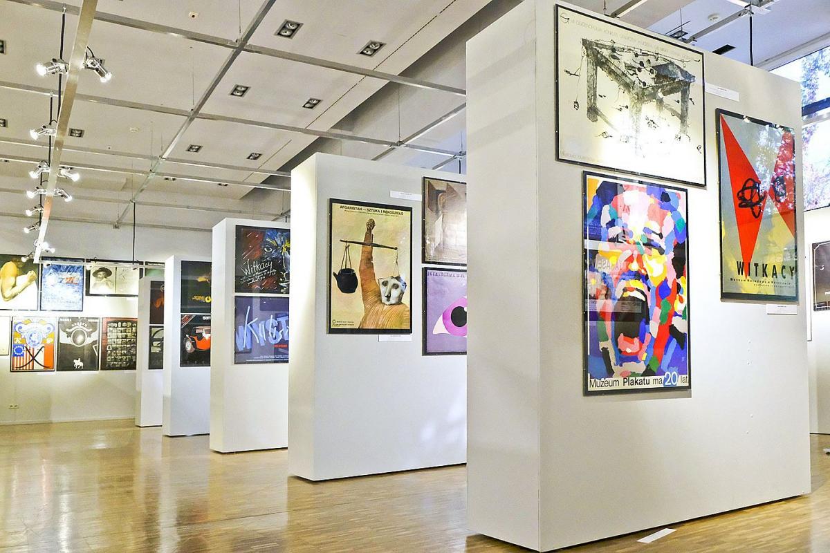 Fragment ekspozycji poświęconej sztuce plakatu.<br/>fot.Jacek Szwic