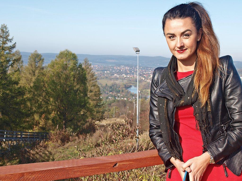 – To może dziwnie wybrzmieć, ale do nadchodzącego sezonu zimowego przygotowujemy się od kwietnia tego roku. W tym czasie odbyliśmy dziesiątki spotkań z kierownikiem stoku i pracownikami oraz przygotowaliśmy harmonogramy działań – powiedziała dyrektor POSiR Greta Ostrowska.<br/>fot.Mariusz Godos
