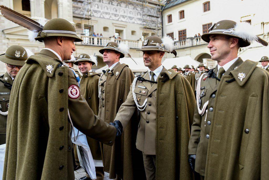 Wręczenie wyróżnień było kolejną, tradycyjną już częścią święta podhalańczyków.  <br/>fot.ppor. Bartosz Różański