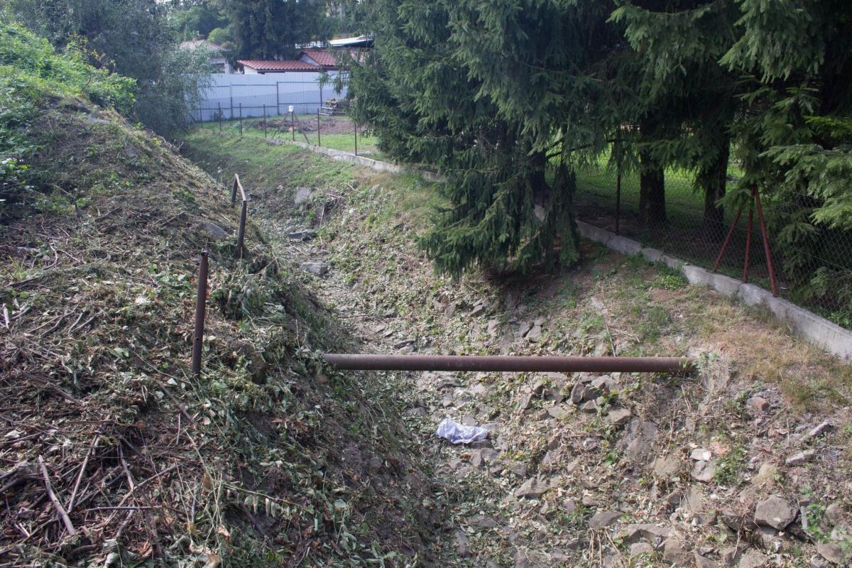 Potok Głęboka, nawet uporządkowany, nie wygląda zachęcająco i nie pachnie zbyt ładnie.<br/>fot.Bartłomiej Pacek