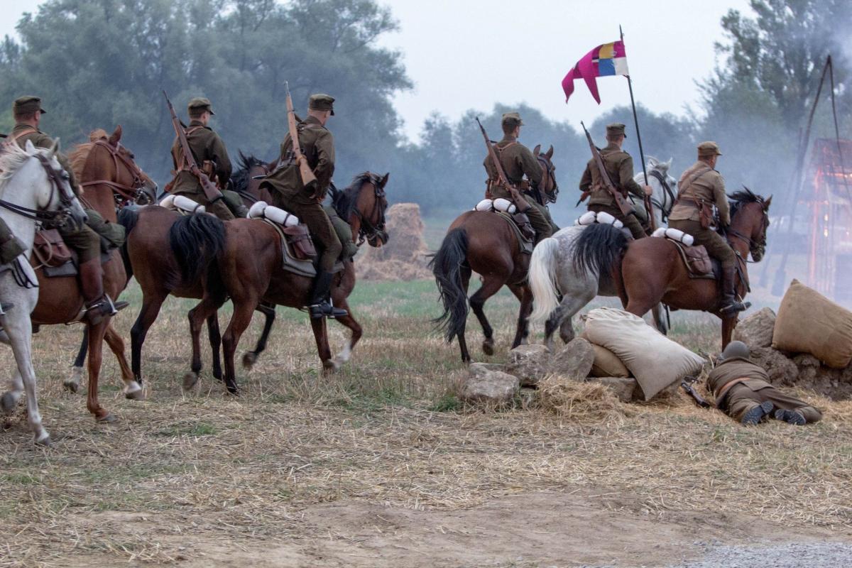 Szalę zwycięstwa przechyliła brawurowa szarża kawalerii.<br/>fot.Bartłomiej Pacek