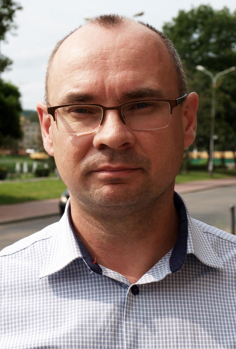 – Historia związku jest historią wyjątkową. Nie nam mierzyć się z wielkością tamtych osób, które potrafiły żyć w opozycji do tamtej władzy. Dzisiaj tworzymy związek zawodowy w innych realiach, innej rzeczywistości – powiedział przewodniczącym Regionu Przemyskiego NSZZ „Solidarność” Szymon Wawrzyszko