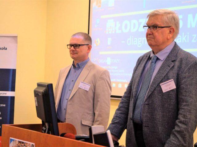 Głównym motywem 2-dniowej konferencji była szeroko rozumiana sytuacja współczesnej młodzieży, jej problemy i relacje.<br/>fot.Karol Broda 