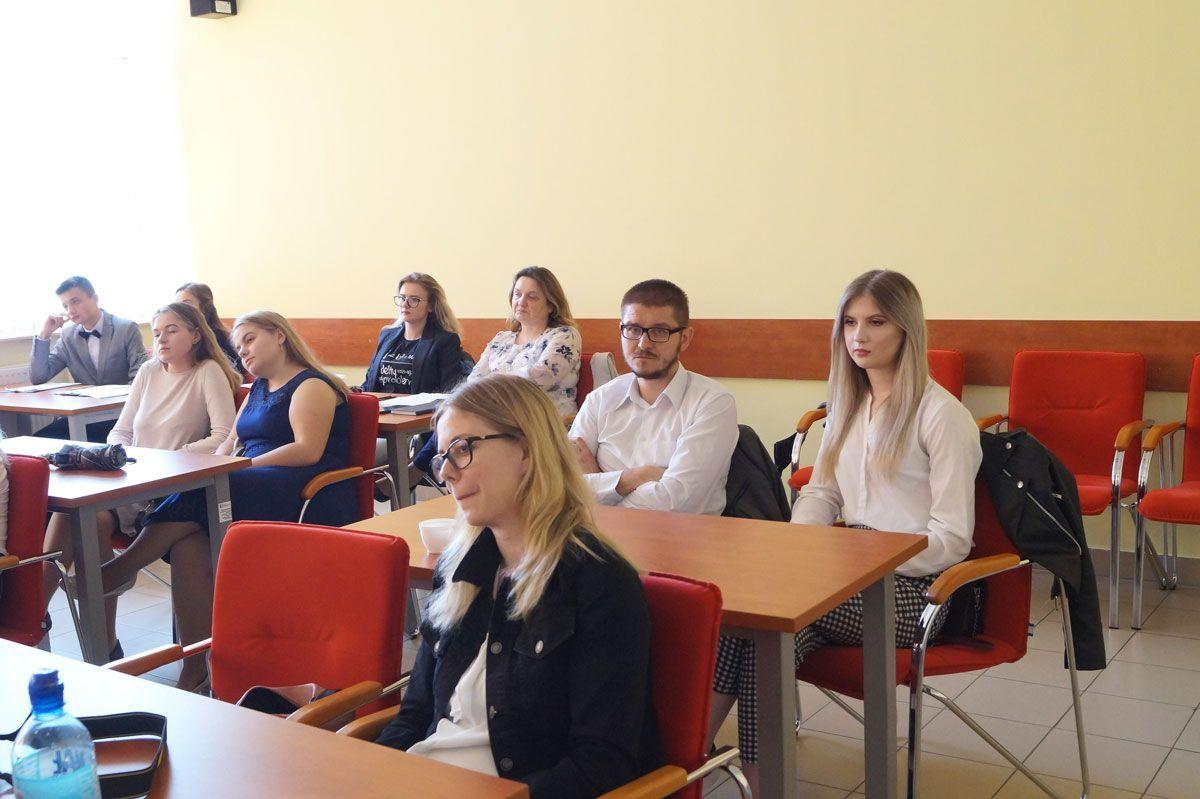 Młodymi adeptami dziennikarstwa byli uczniowie szkół średnich z województwa podkarpackiego, którzy przyjechali m.in. z: Rzeszowa, Krosna, Nowej Sarzyny, Jasła.<br/>fot.Karol Broda 