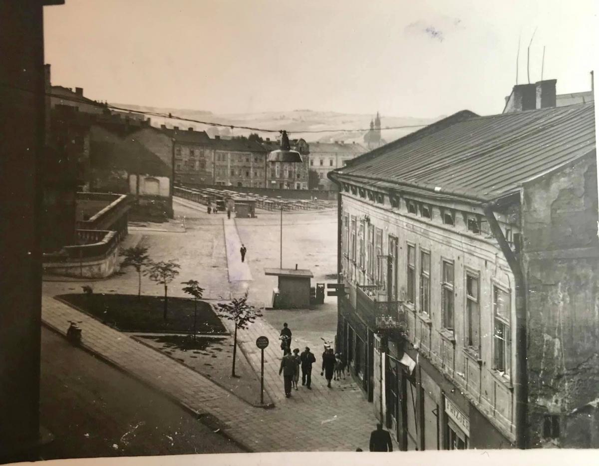 Ul. Ratuszowa – lata 50.<br/>fot.ze zbiorów własnych