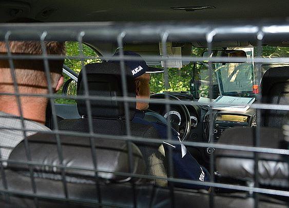 Zatrzymany 24-latek tłumaczył policji, że podczas kierowania autem próbował napisać SMS-a i dlatego nie był w stanie zachować prawidłowego toru jazdy.<br/>fot.archiwum KPP Lubaczów