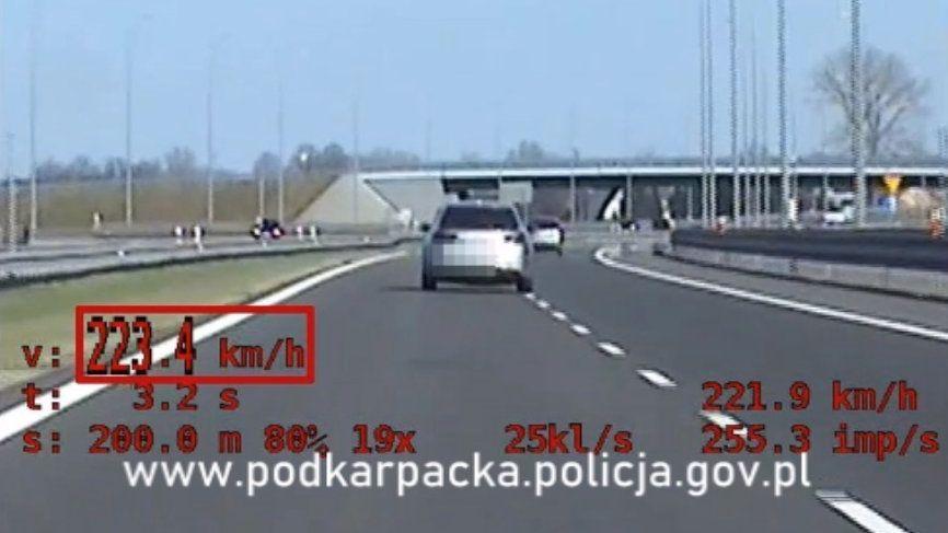 Kadr z policyjnego nagrania.