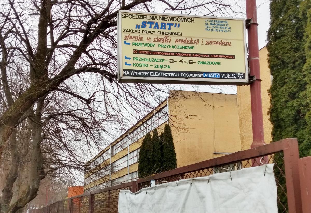 Spółdzielnia zajmuje się m.in. produkcją przewodów przyłączeniowych do AGD czy wiązek kablowych.<br/>fot.Mariusz Godos