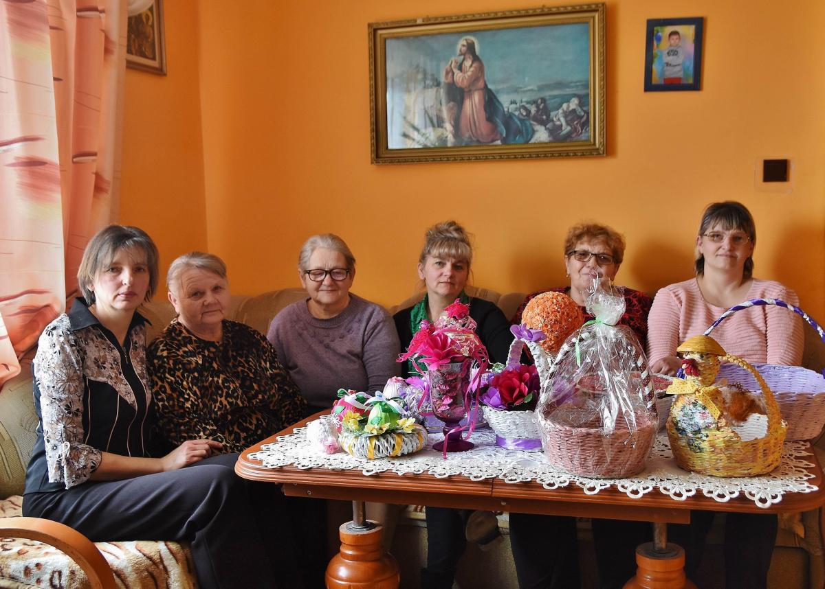 Panie mają różne talenty. Zajmują się pieczeniem, gotowaniem i rękodzielnictwem. <br/>fot.Paweł Bugira