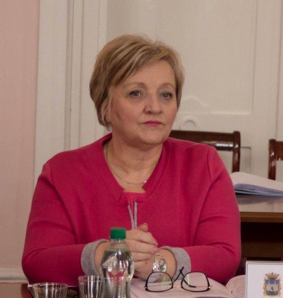 W. Czerwiec: – Czy do urzędu miasta wpłynęły wnioski o naliczenie odsetek za zaległe świadczenia?<br/>fot.Bartłomiej Pacek