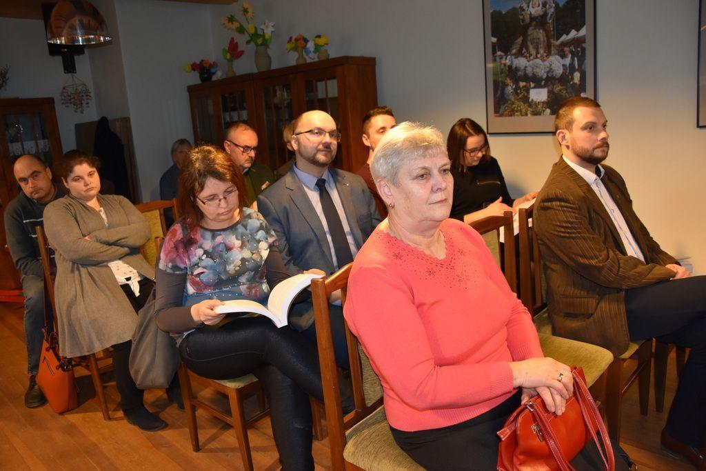 Prezentacja publikacji miała miejsce w kolbuszowskim skansenie.<br/>fot.UG Przeworsk