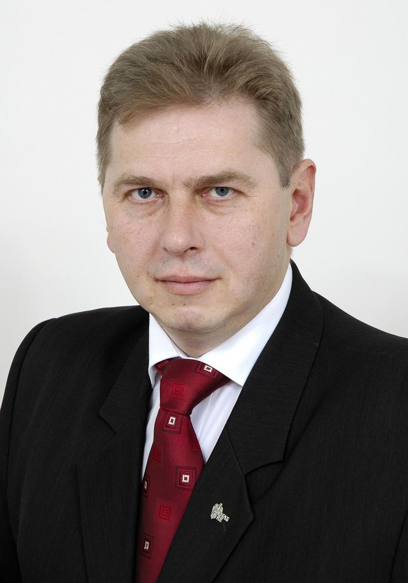 Andrzej Mazurkiewicz jako człowiek czynu zawsze wyznaczał kierunki rozwoju, nie zapominając o swoim rodzinnym Jarosławiu, z którego chciał uczynić miasto nowoczesne i godne swojej historii i pozycji.<br/>fot.Kancelaria Senatu
