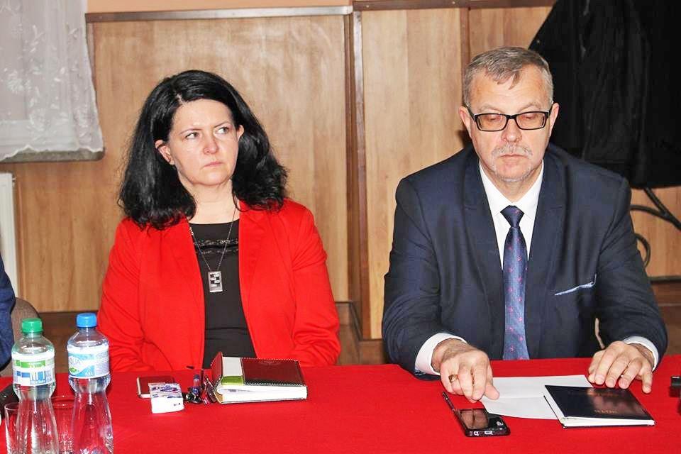 Agnieszka Koralewicz ukończyła Akademię Ekonomiczną w Krakowie. Niemal przez całą swoją karierę zawodową była związana z samorządem.<br/>fot.UG Chłopice