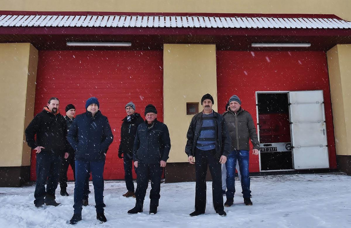 Zdaniem strażaków stworzenie stacji pogotowia ratunkowego będzie pretekstem do tego, żeby ich wyrzucić z remizy i zlikwidować jednostkę.<br/>fot.Paweł Bugira