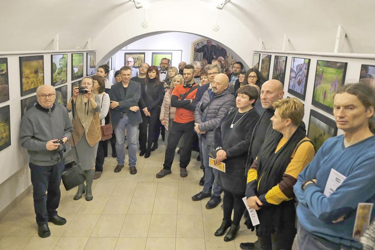 Wernisaż wystawy Z bliska.<br/>fot.Jacek Szwic
