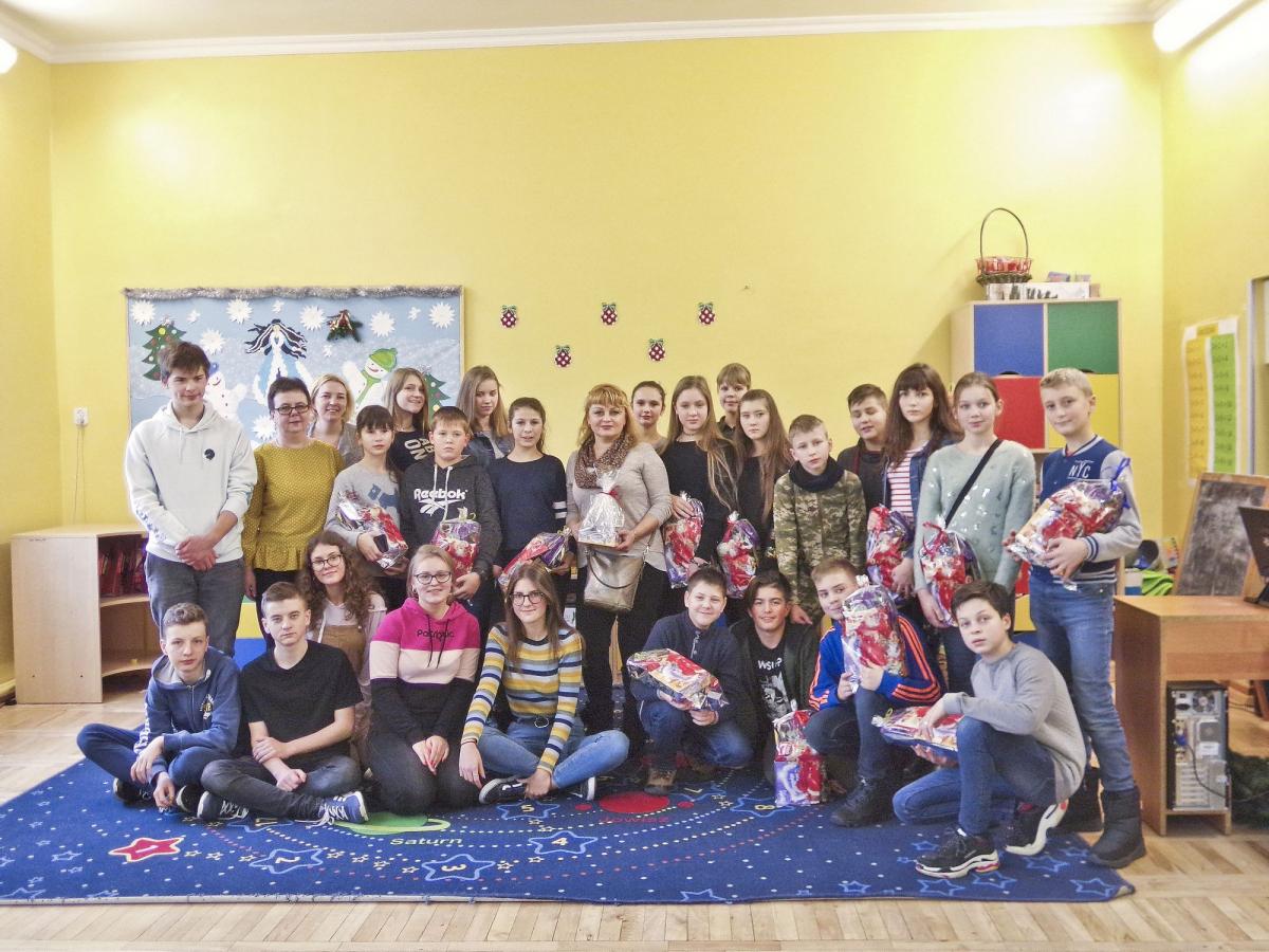 Pamiątkowe zdjęcie z pięciodniowego pobytu ukraińskich uczniów w Jarosławiu.