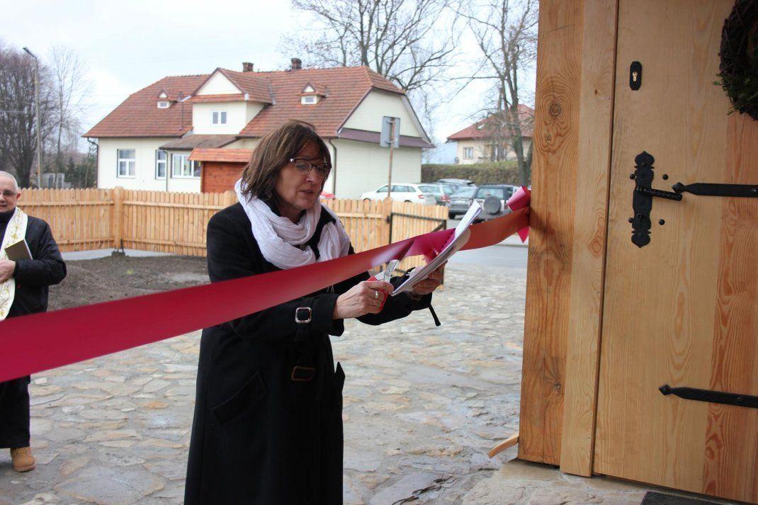 Przecięcie wstęgi otworzyło nowe możliwości przed mieszkańcami Białobok.<br/>fot.UG Gać