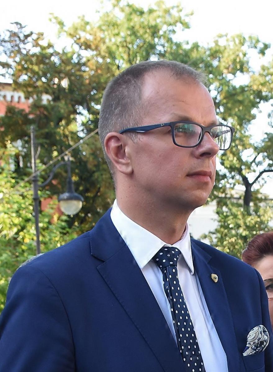 Być może maksymalne stawki wynagrodzenia dla prezydenta Przemyśla Wojciecha Bakuna są zachętą dla wzmożonej pracy na rzecz miasta... Oby!<br/>fot.Paweł Bugira