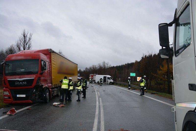 Utrudnia w ruchu związane ze zdarzeniem trwały kilka godzin. <br/>fot.KMP Krosno