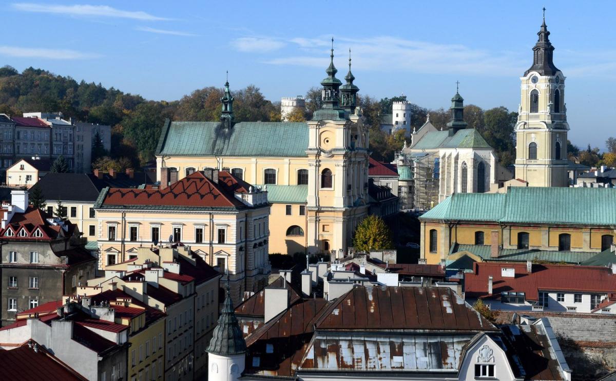 – Rada Ochrony Zabytków podjęła uchwalę, w której docenia Przemyśl podwójnie. Twierdza Przemyśl oraz Staromiejski Zespół Urbanistyczny Miasta Przemyśl będą Pomnikami Historii – powiedział w Przemyślu wicepremier Piotr Gliński.<br/>fot.zbiory własne