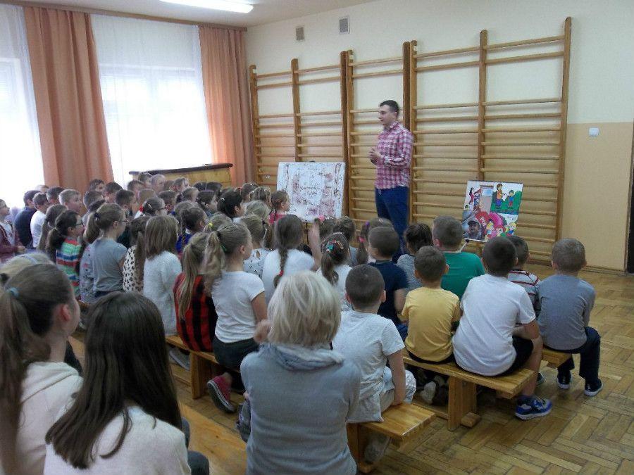 Uczniowie ze Szkoły Podstawowej w Jodłówce będą mieć nowoczesną salę sportową.<br/>fot.SP Jodłówka