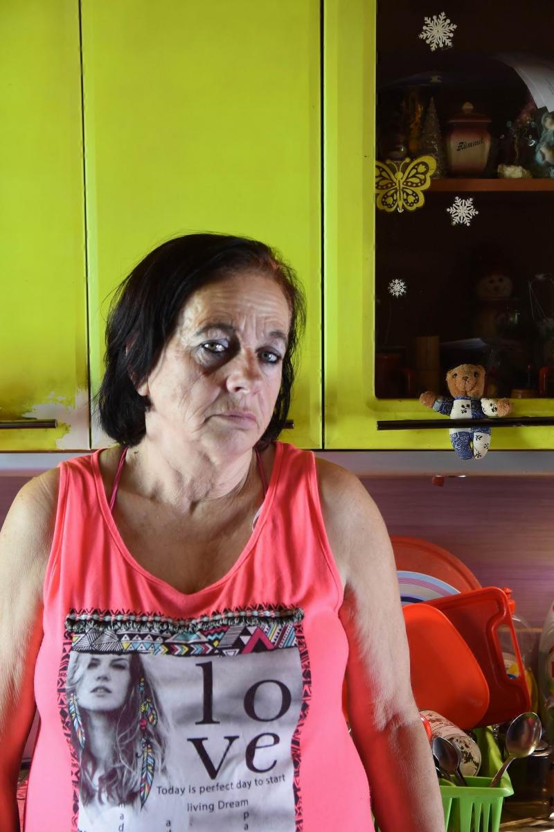 – Przeprowadziłam remonty i starałam się zapewnić wnukom wszystko, czego potrzebowały – mówi pani Teresa. <br/>fot.Paweł Bugira