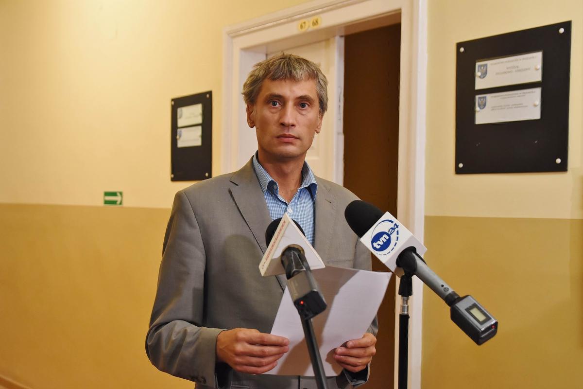 – Osoby, które udzieliły poparcia, zrobiły to wadliwie, mimo że są mieszkańcami Przemyśla i posiadają prawo wybieralności – uzasadnił swoją decyzję komisarz wyborczy sędzia Krzysztof Tryksza. <br/>fot.Paweł Bugira