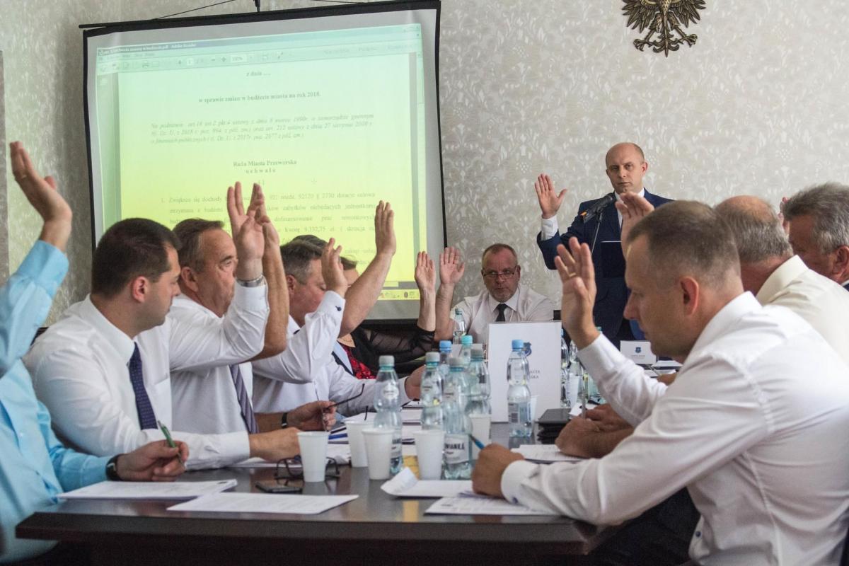 Na sesji jak zwykle dyskusji niewiele, a głosowania raczej jednomyślne.<br/>fot.Bartłomiej Pacek