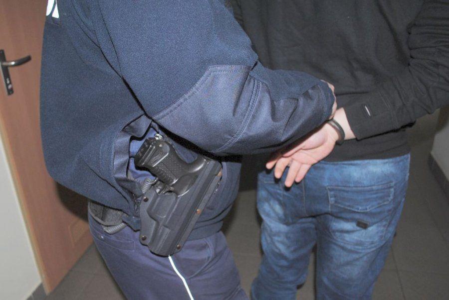 24 sierpnia br. Sąd Rejonowy w Jarosławiu przychylił się do wniosku prokuratora i objął  mężczyznę 3-miesięcznym aresztem tymczasowym. <br/>fot.KPP Jarosław