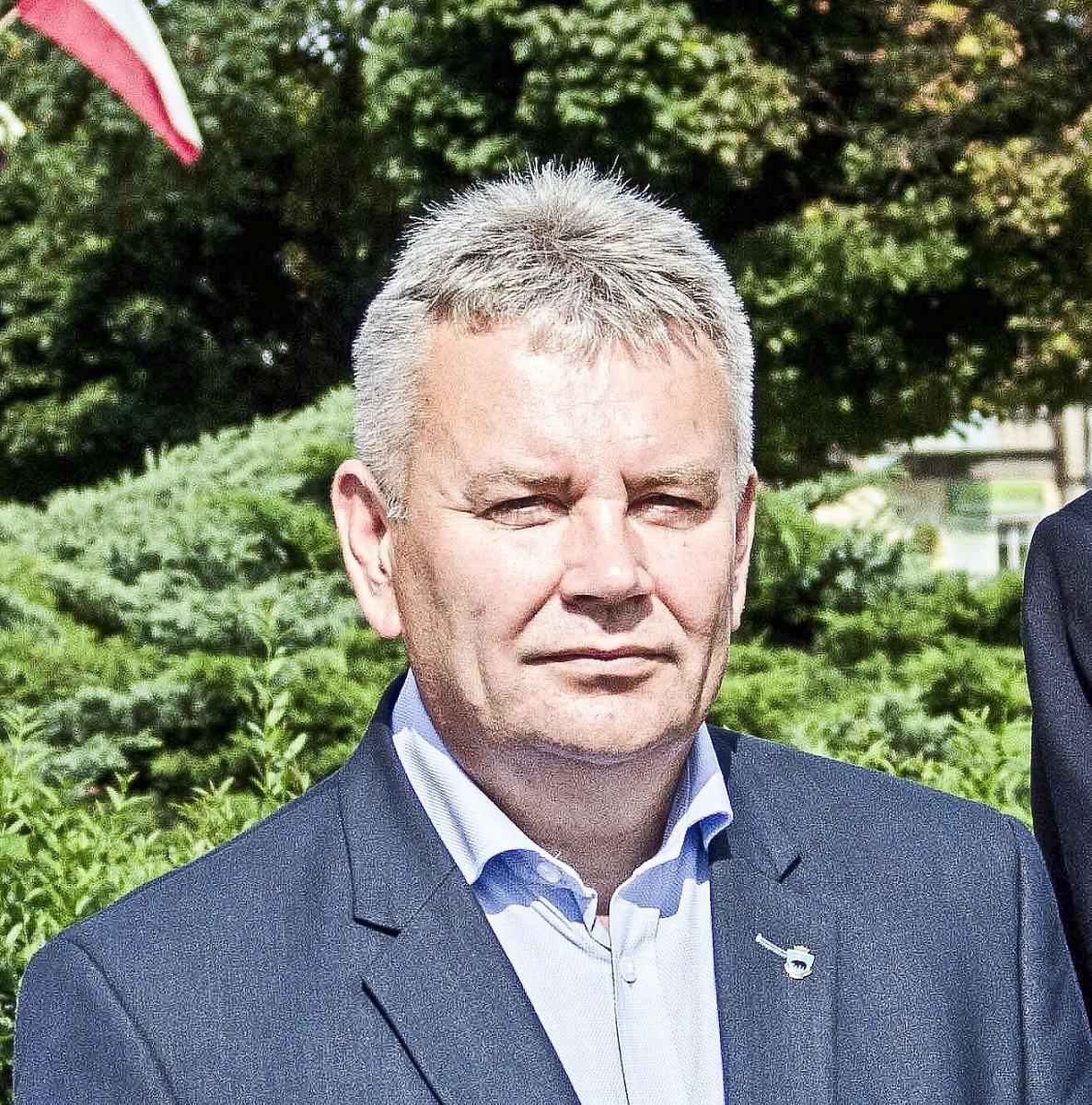 – Mamy u siebie minizagłębia malin czy wiśni. Trzeba byłoby to wszystko posklejać. Mamy także spore tradycje mleczarskie. Uważam, że powstanie takiego oddziału byłoby jednym z motorów rozwoju gospodarczego. Dałoby nowe miejsca pracy – powiedział zastępca prezydenta Przemyśla Janusz Hamryszczak.<br/>