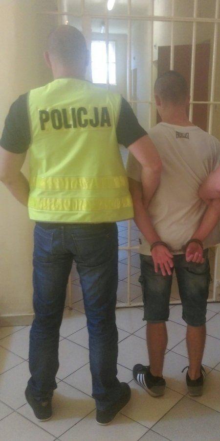 19-letni mieszkaniec powiatu przemyskiego został tymczasowo aresztowany.<br/>fot.KPP Przeworsk