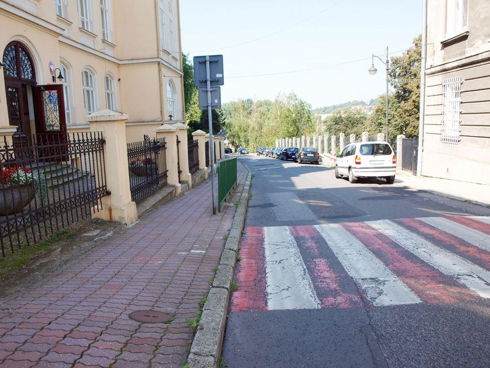 Od 20 sierpnia br. na ulicę Sienkiewicza będzie można wjeżdżać tylko od strony Wybrzeża Marszałka Józefa Piłsudskiego. Nie będzie możliwości zjechania nią od strony ulicy Grodzkiej.<br/>fot.Mariusz Godos
