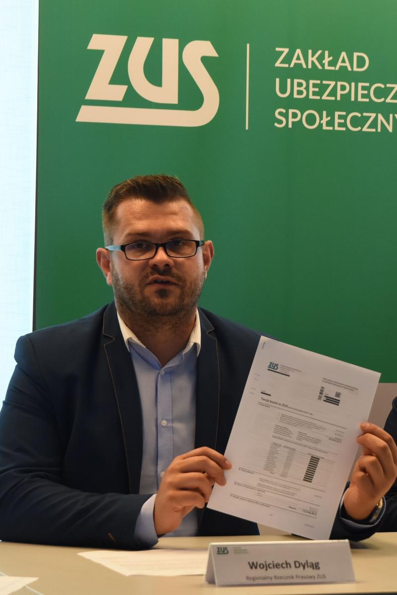 – Takie listy otrzyma 900 tysięcy mieszkańców Podkarpacia – mówi Wojciech Dyląg.<br/>fot.Paweł Bugira