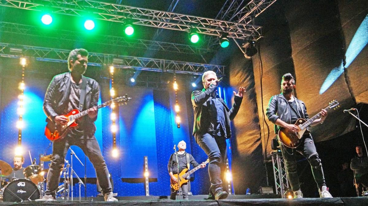 Fanom nieco mocniejszych brzmień musiał przypaść do gustu koncert zespołu IRA<br/>fot.UG Tryńcza