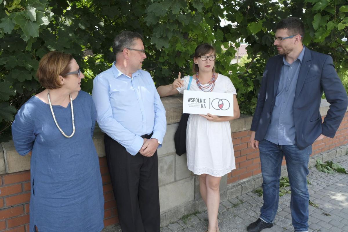 Organizatorzy spotkania: Joanna Markin, Adam Erd, Katarzyna Komar-Macyńska i Igor Horków.<br/>fot.Jacek Szwic