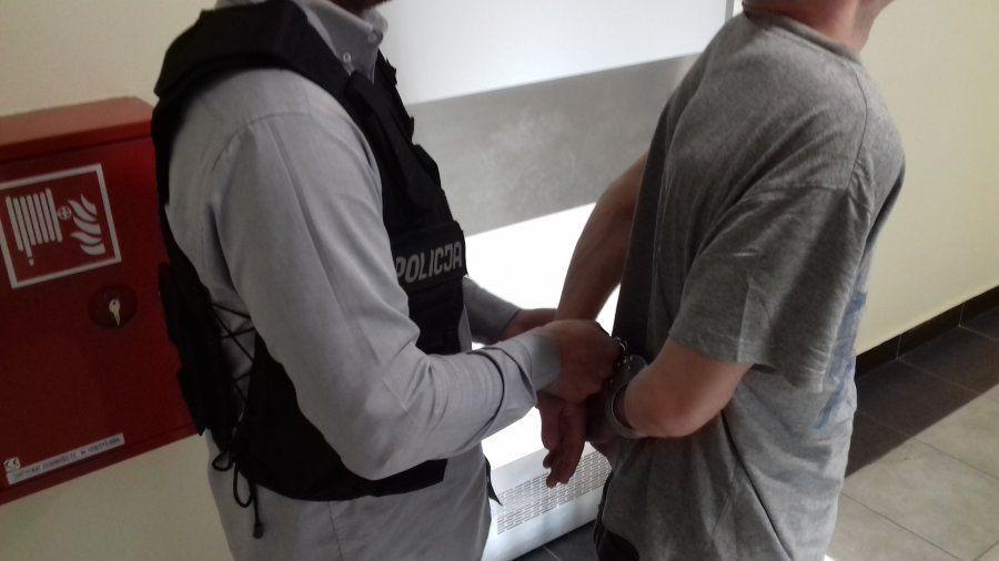 Młodociani sprawcy przyznali się do zarzucanych im czynów<br/>fot.archiwum policji