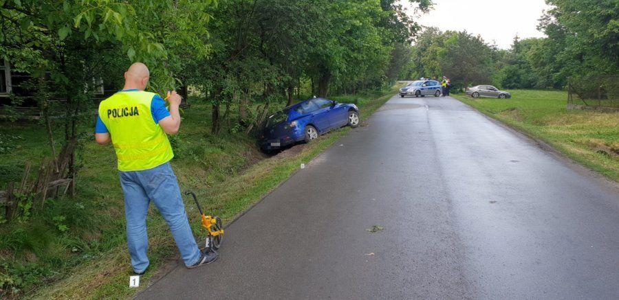 Na miejscu zdarzenia wykonano oględziny i sporządzono dokumentację fotograficzną.<br/>fot.KPP Przeworsk
