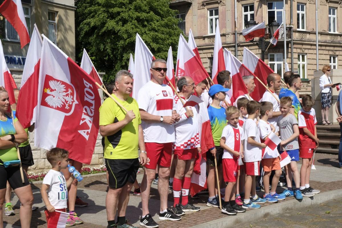 Start rajdu ”Rowerem z biało-czerwoną”.<br/>fot.Jacek Szwic