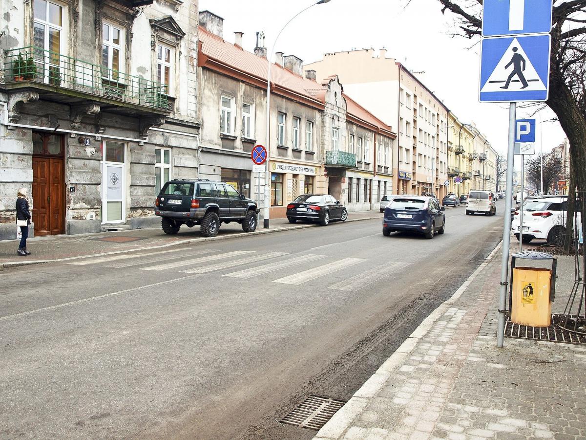 Na przejściu dla pieszych przy ul. Mickiewicza, tuż przy skrzyżowaniu z Konarskiego, często dochodziło do niebezpiecznych zdarzeń.<br/>fot.Mariusz Godos