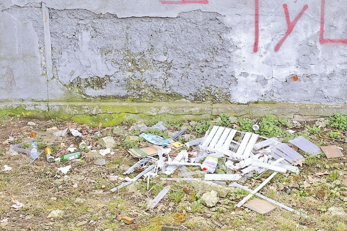 Wątpliwa wizytówka miasta.<br/>fot.Jacek Szwic