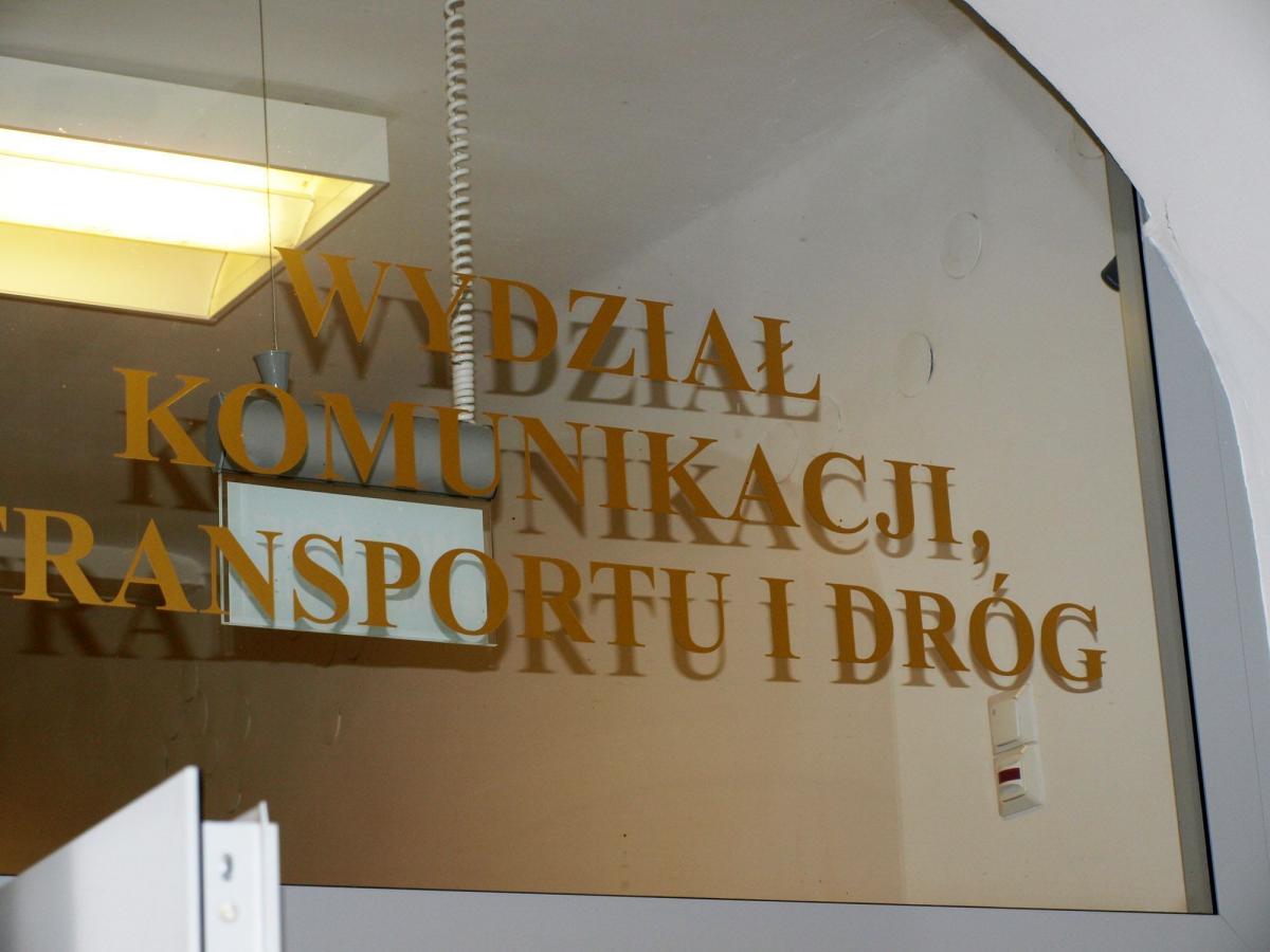 Do próby wręczenia łapówki doszło w Wydziale Komunikacji, Transportu i Dróg Urzędu Miejskiego w Przemyślu.<br/>fot.Mariusz Godos