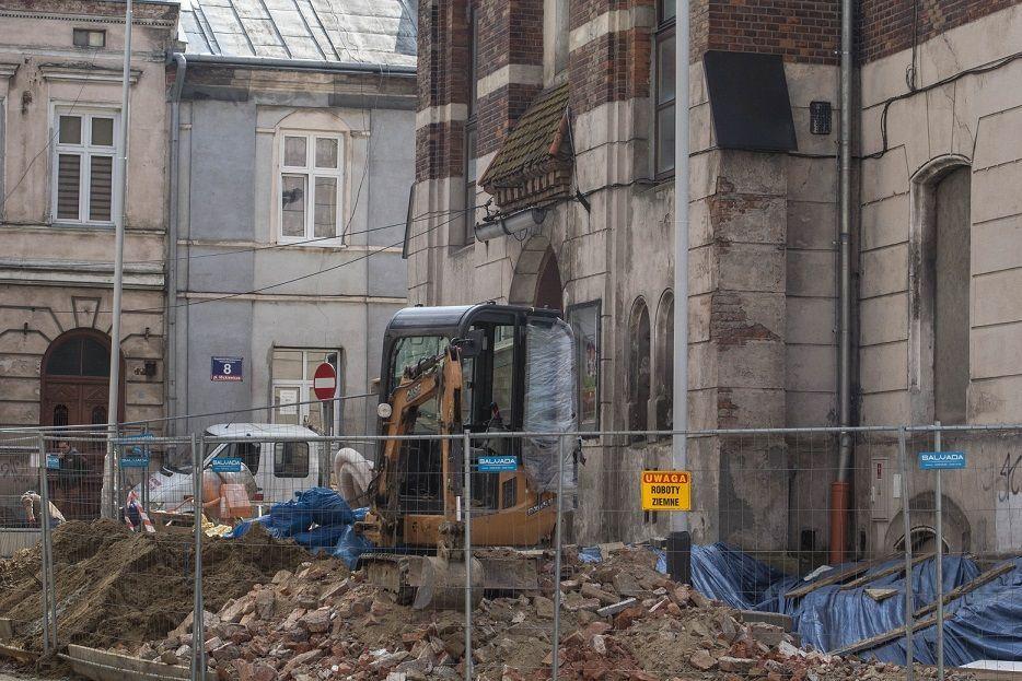 Zamknięcie sali kinowej usprawni pracę ekipy remontowej.<br/>fot.Bartłomiej Pacek