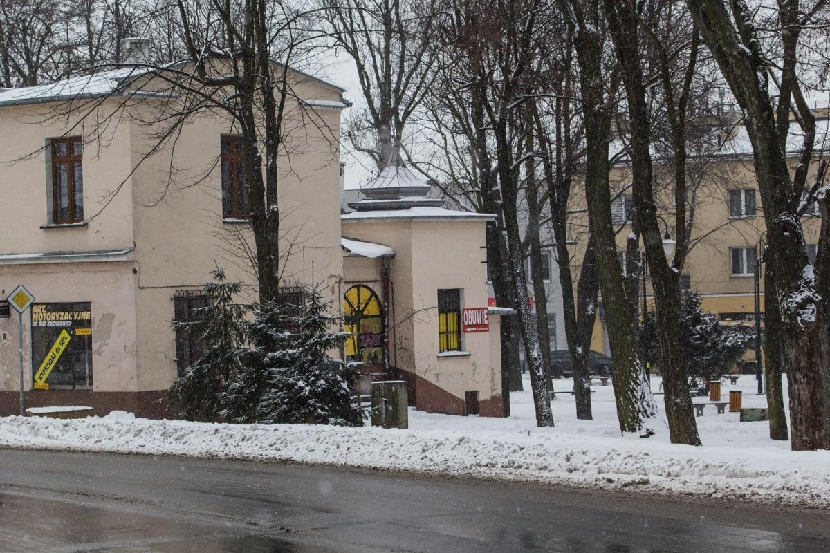 Po mającym nastąpić niebawem remoncie hali targowej w jej części znajdującej się od strony ulicy Mickiewicza znajdzie się trochę wolnej, trudnej do zagospodarowania przestrzeni. Tam najprawdopodobniej zostaną ulokowane makiety.<br/>fot.Bartłomiej Pacek