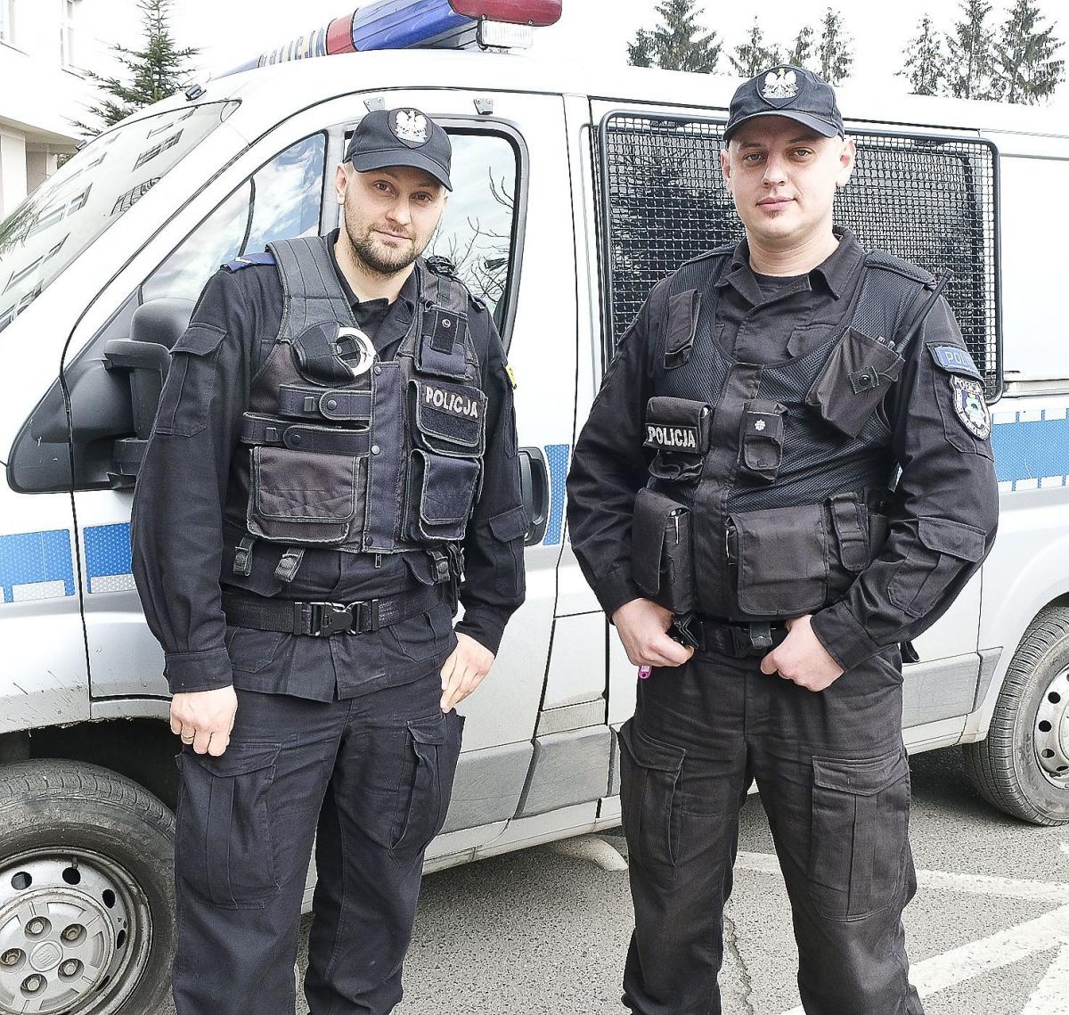 Sierż. Krzysztof Długosz i mł. asp. Dariusz Hajnosz.<br/>fot.Jacek Szwic