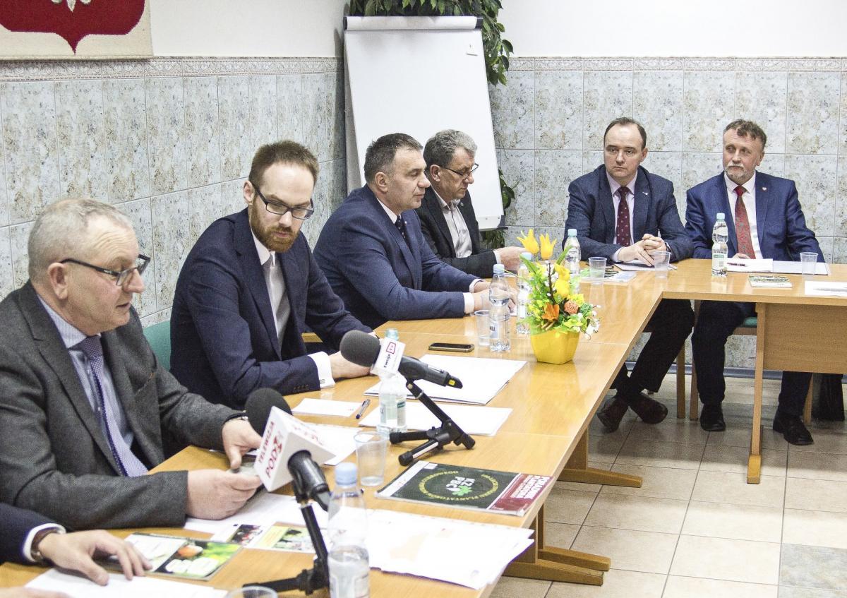 W promocję targów włączyli się przedstawiciele lokalnych samorządów.<br/>fot.Bartłomiej Pacek