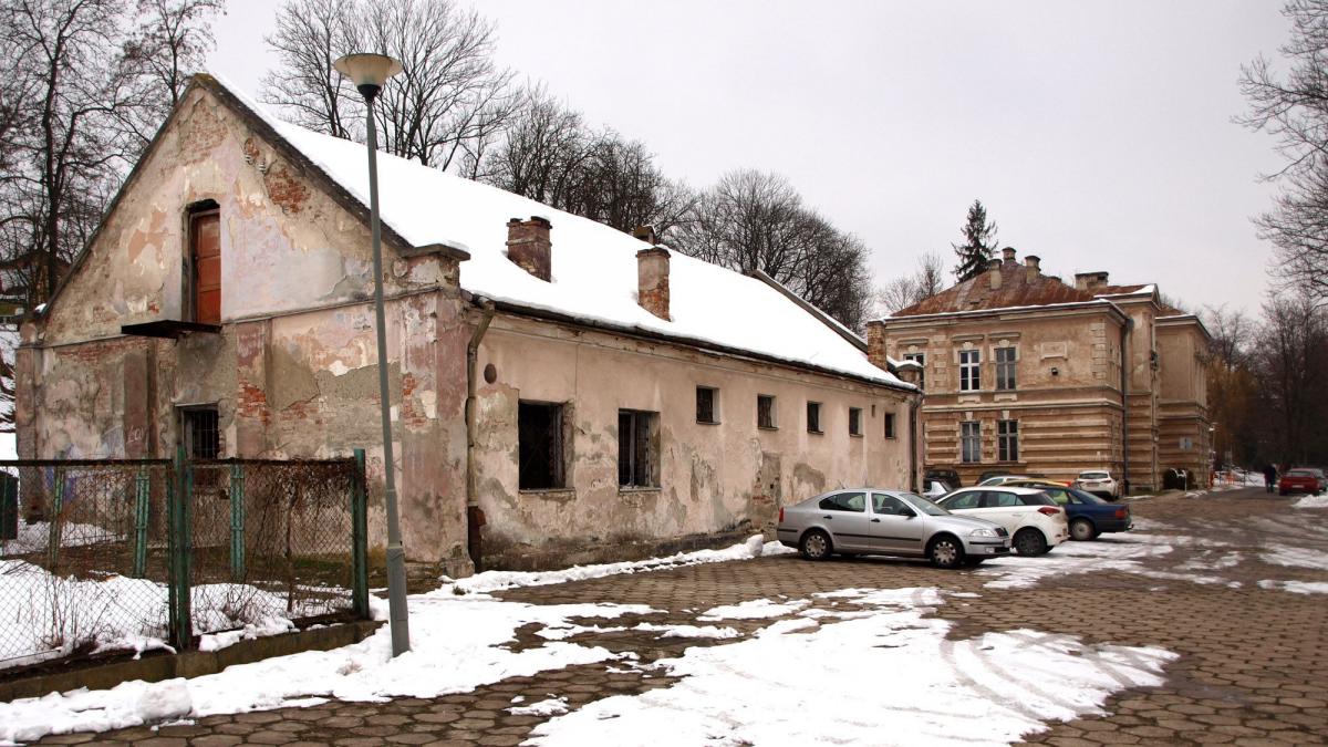 Audytoryjne Centrum Koncertowe miało powstać w miejscu byłej stajni.<br/>fot.Mariusz Godos