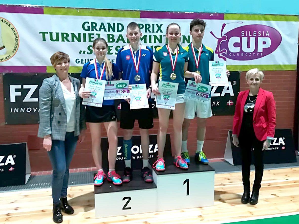 Patryk Kordek i Karolina Szubert na najwyższym stopniu podium Grand Prix Polski w Głubczycach.<br/>fot.ze zbiorów własnych