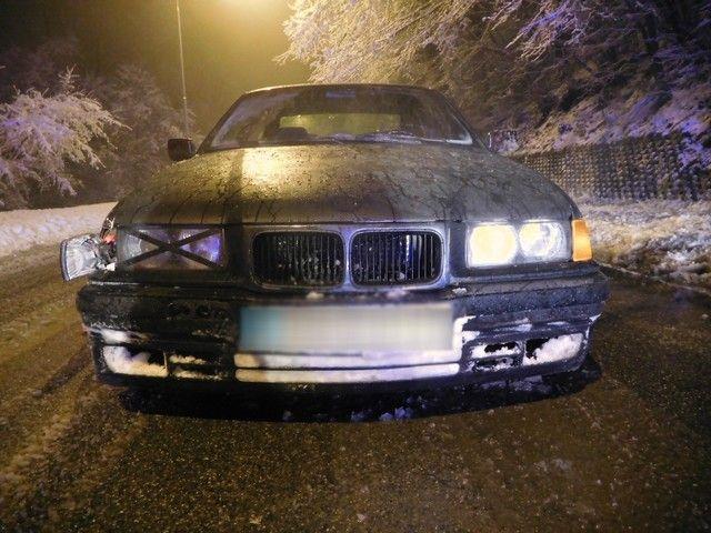 Tym pojazdem uciekał 18-letni krośnianin. Nie miał prawa jazdy. Brawura skończyła się, jak się skończyła...<br/>fot.KMP Krosno