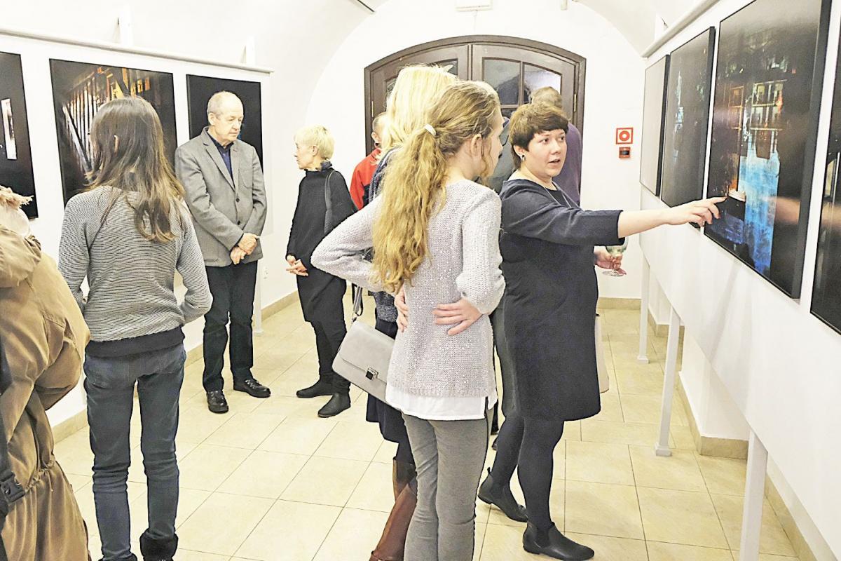 „Obrazy zamknięte” prowokowały do dyskusji.<br/>fot.Jacek Szwic